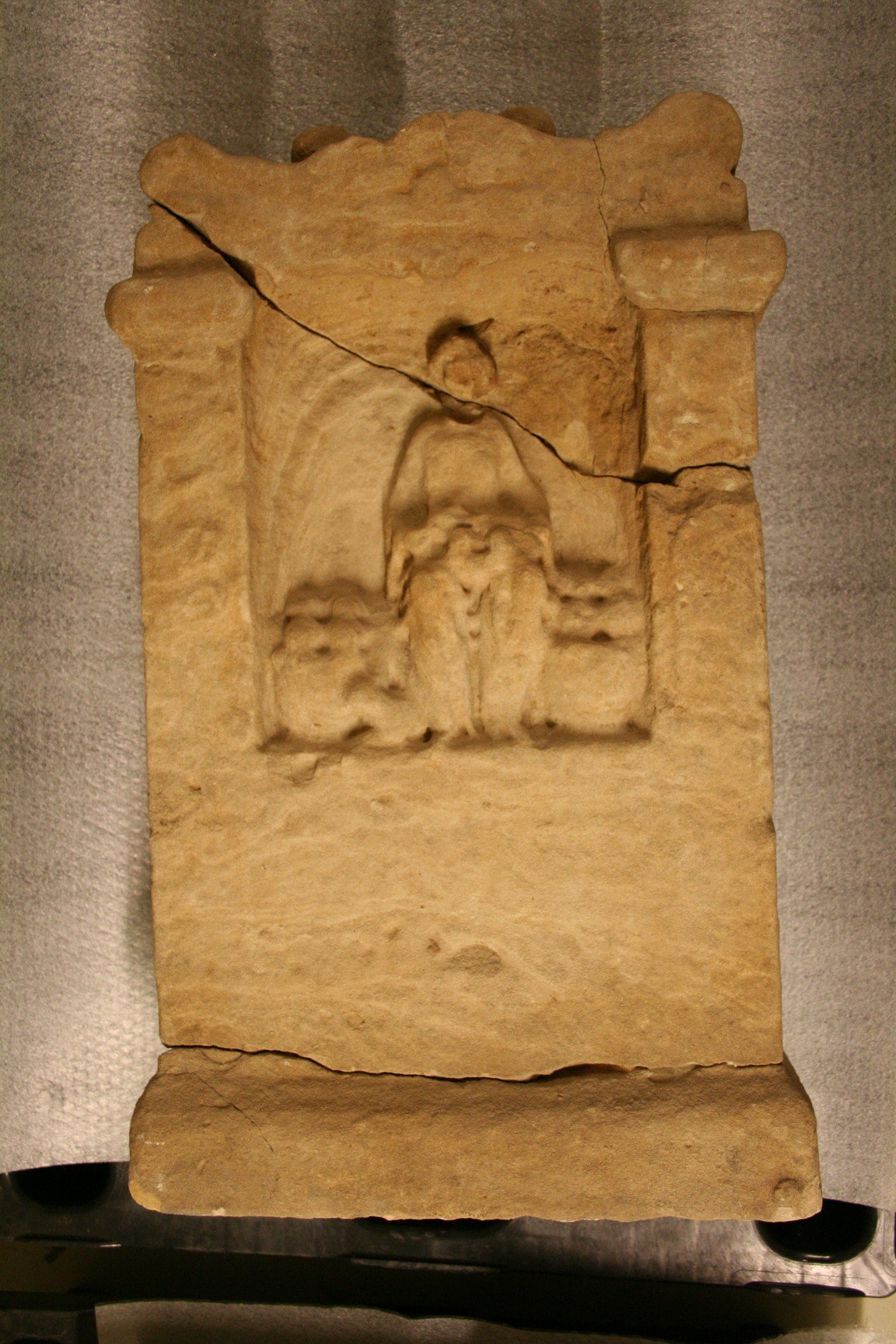 Nehalennia altar (RMO Leiden, i 1970/12.17)