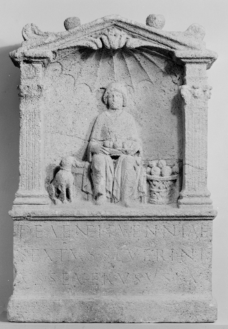 Nehalennia altar (RMO Leiden, i 1971/11.53)