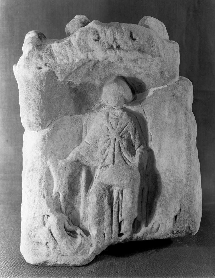 Nehalennia altar (RMO Leiden, i 1971/11.71)